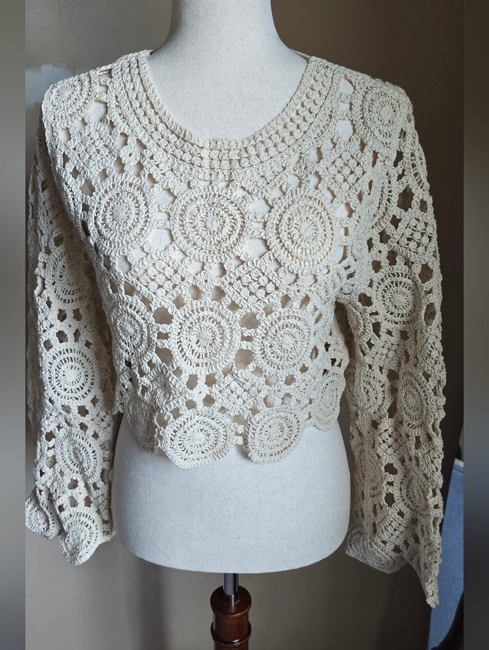 Commense Cream Crochet Lace Scoop Neck Sweater